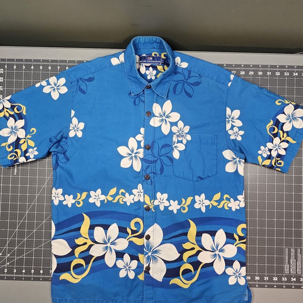 Blue Harbour Hawaiian Shirt Large Royal Fiji Aloha Magnum PI Beach Floral Retro